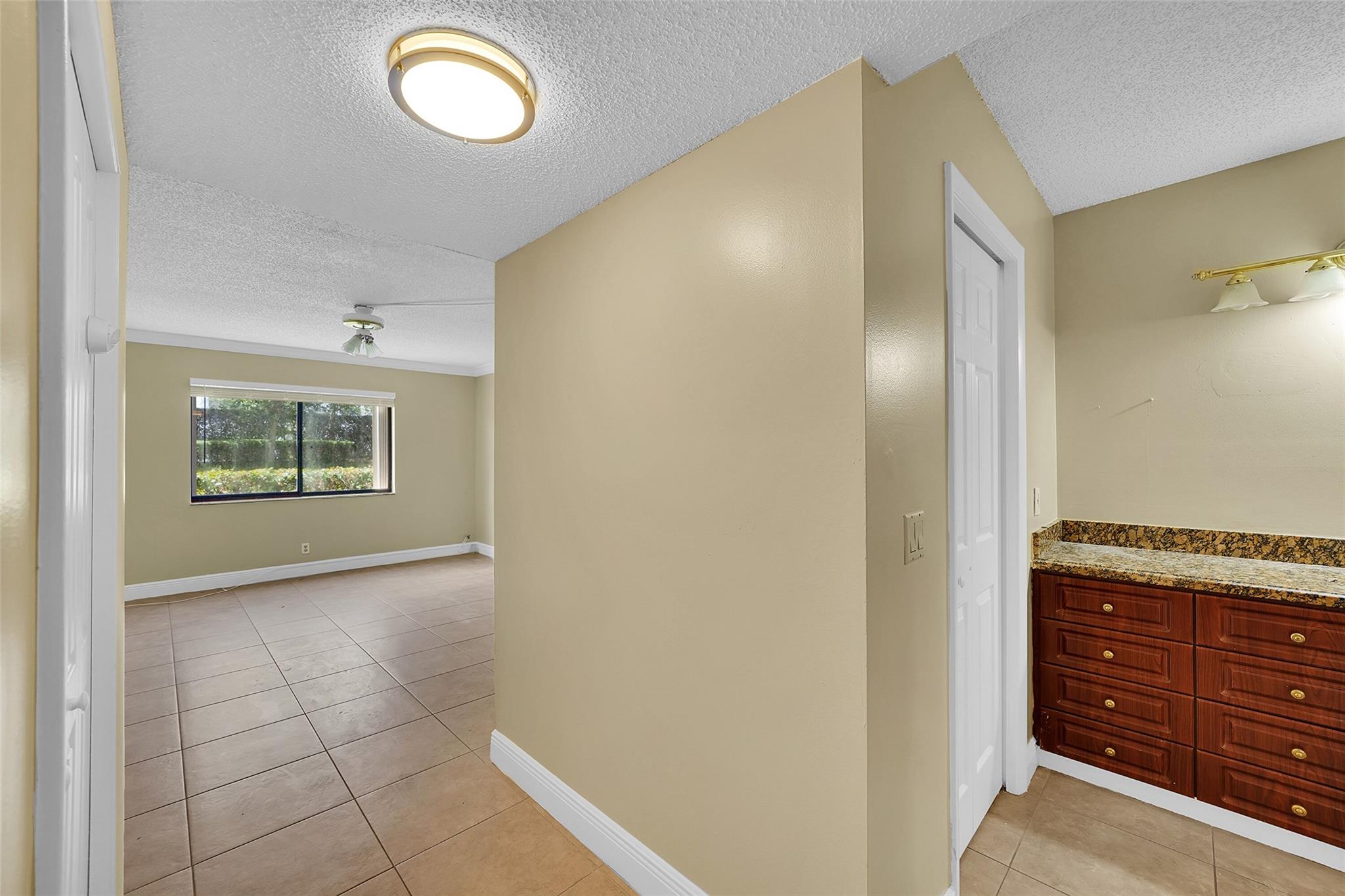 Gardens At Bonaventure #1 - Residential Lease