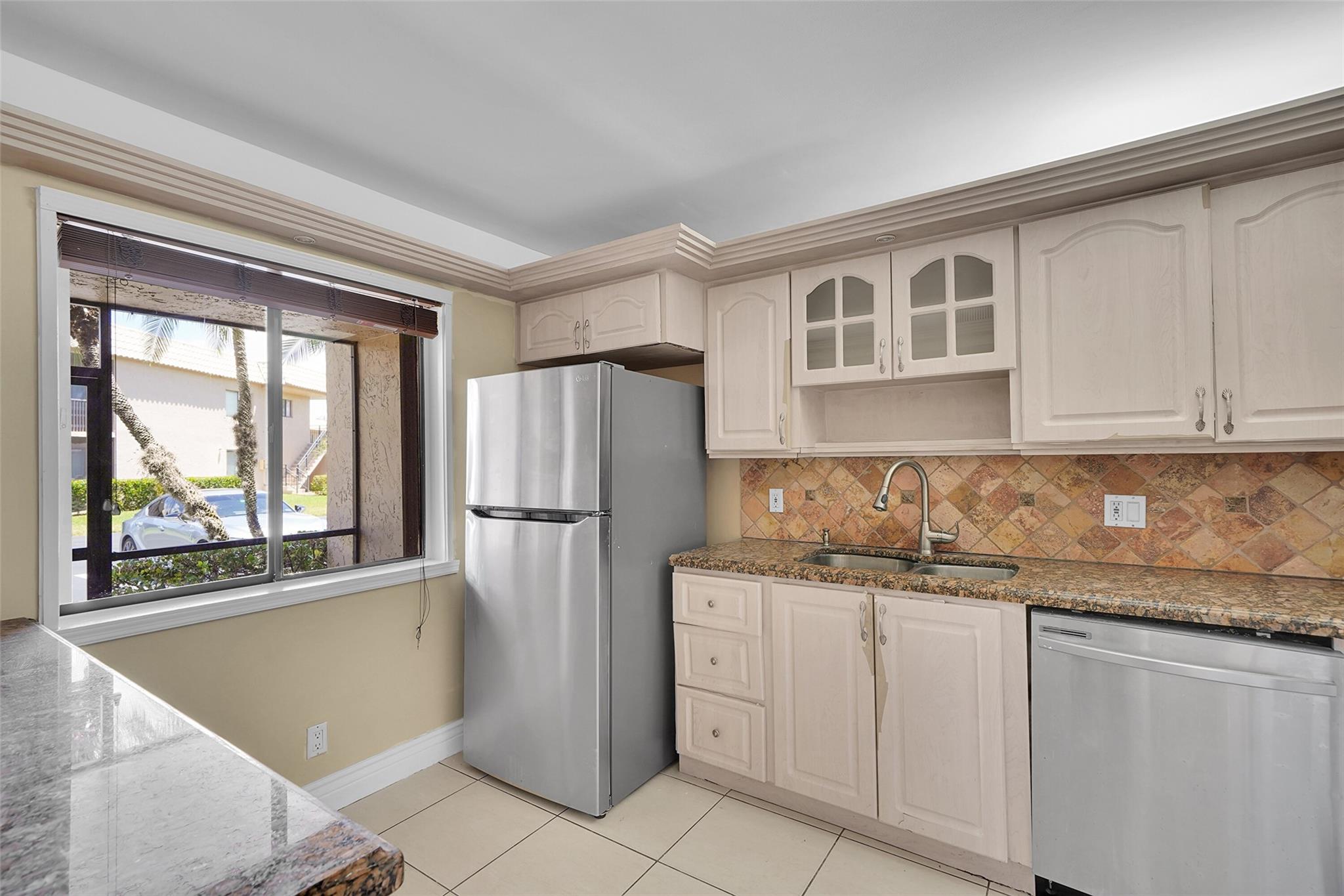 Gardens At Bonaventure #1 - Residential Lease