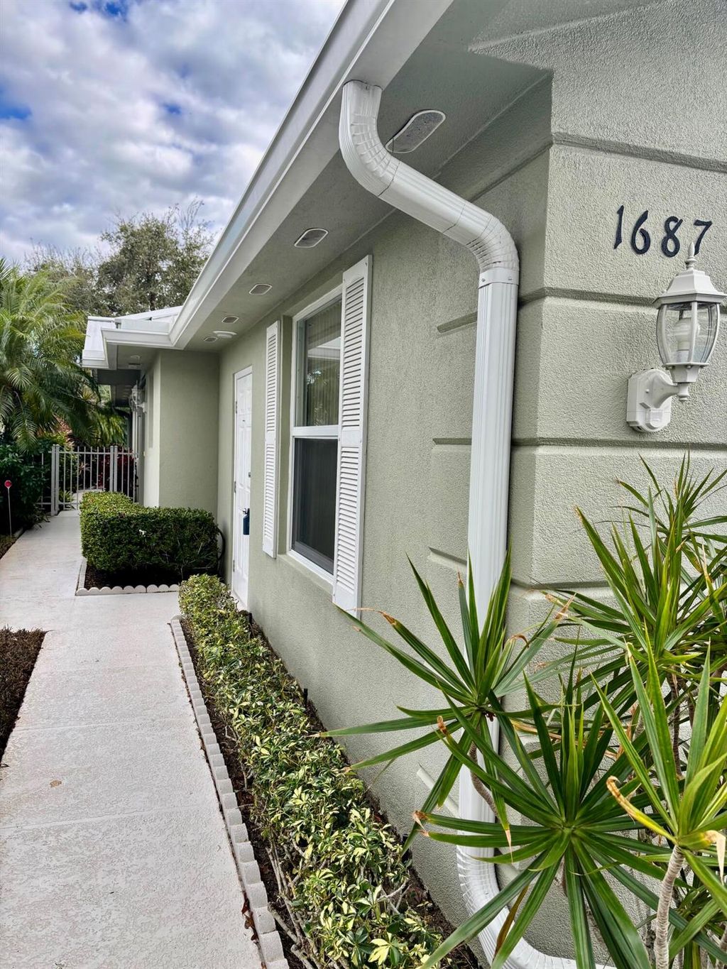 Photo of 1687 SW Springfield Court, Palm City, FL 34990 (MLS # R11056257)