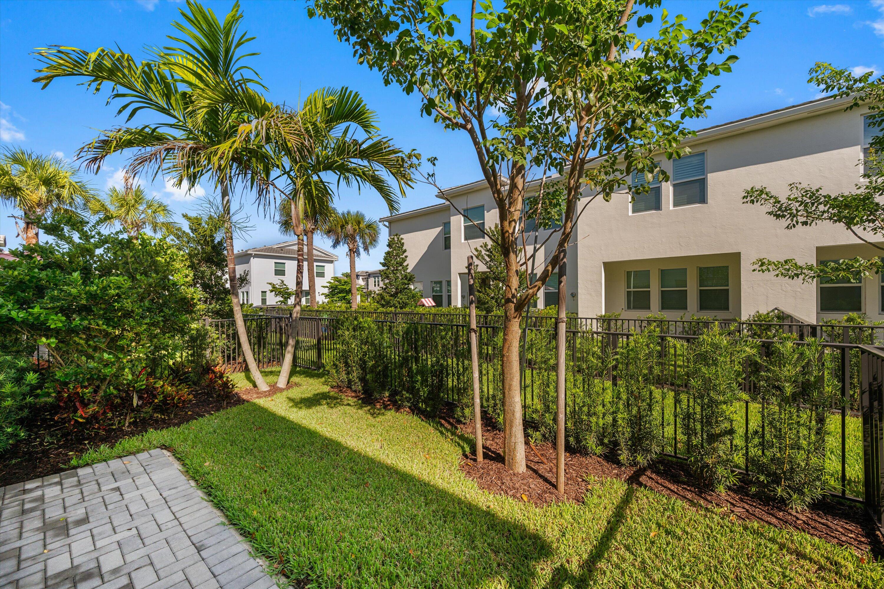 CROSSINGS OF WESTLAKE - Residential