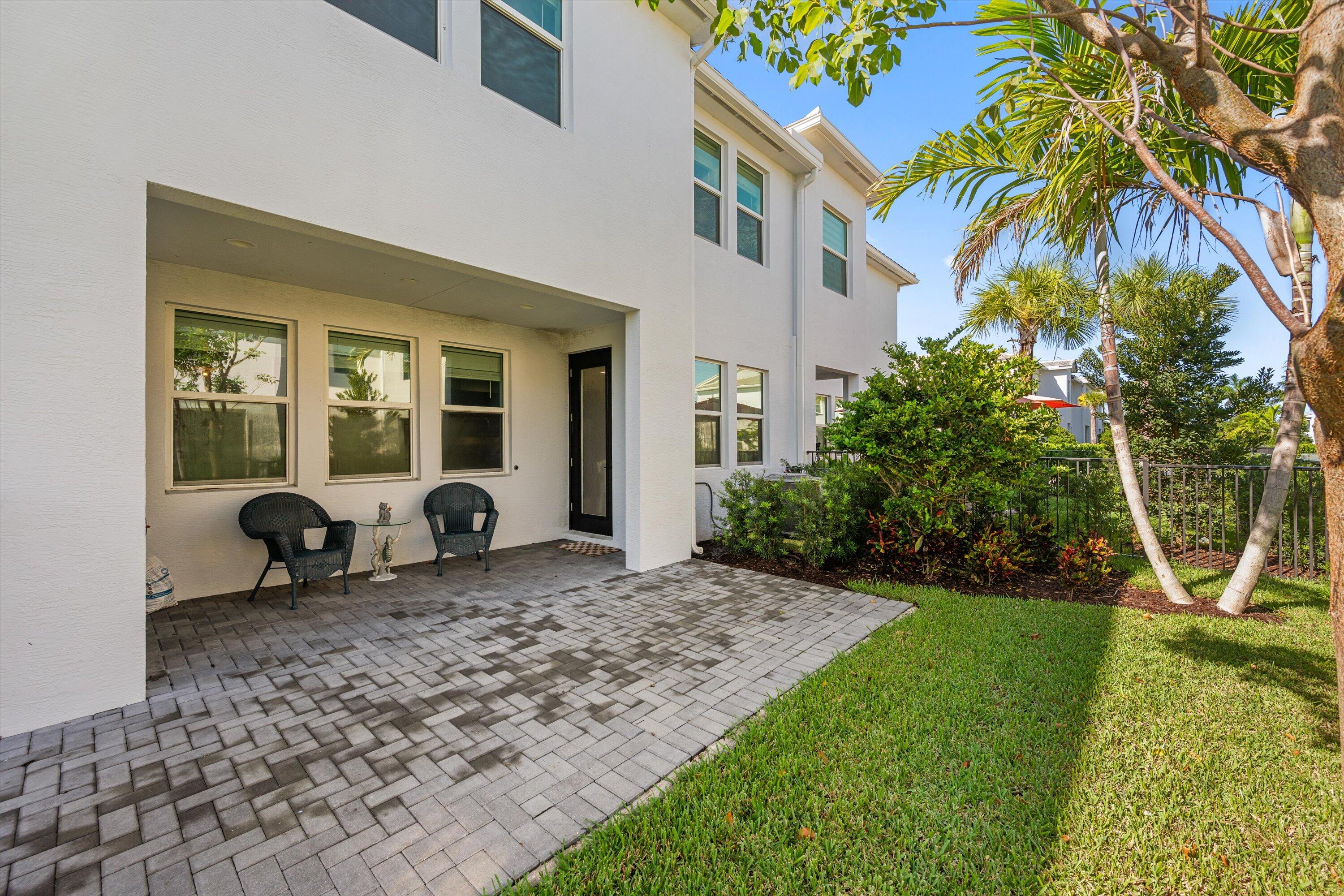 CROSSINGS OF WESTLAKE - Residential