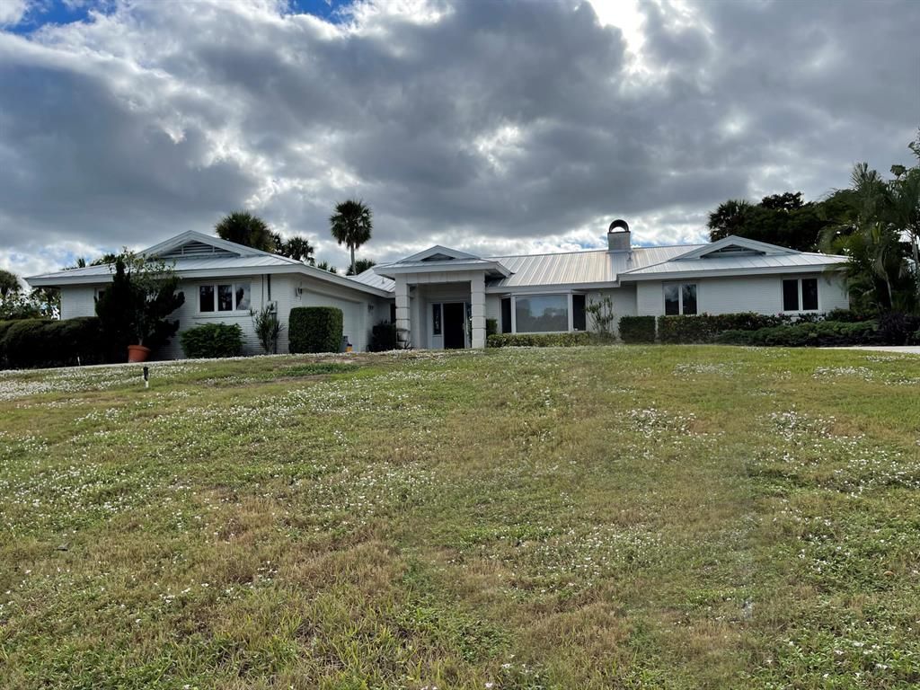 Photo of 17 N River Road, Sewalls Point, FL 34996 (MLS # R10762306)