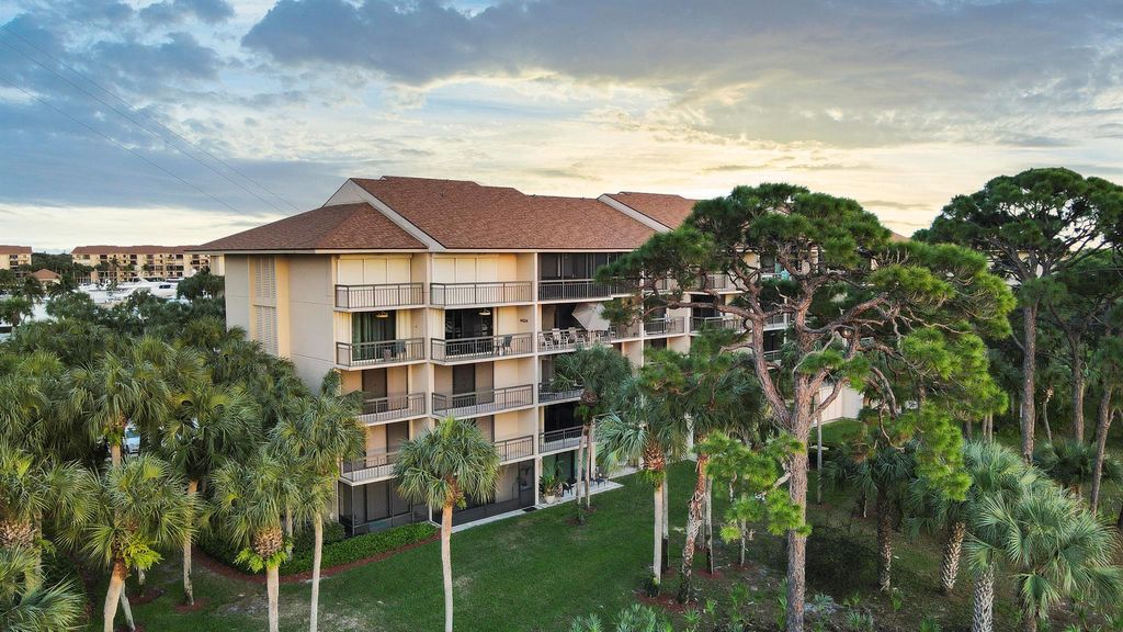 Photo of 2101 Marina Isle Way #106, Jupiter, FL 33477 (MLS # R10942558)