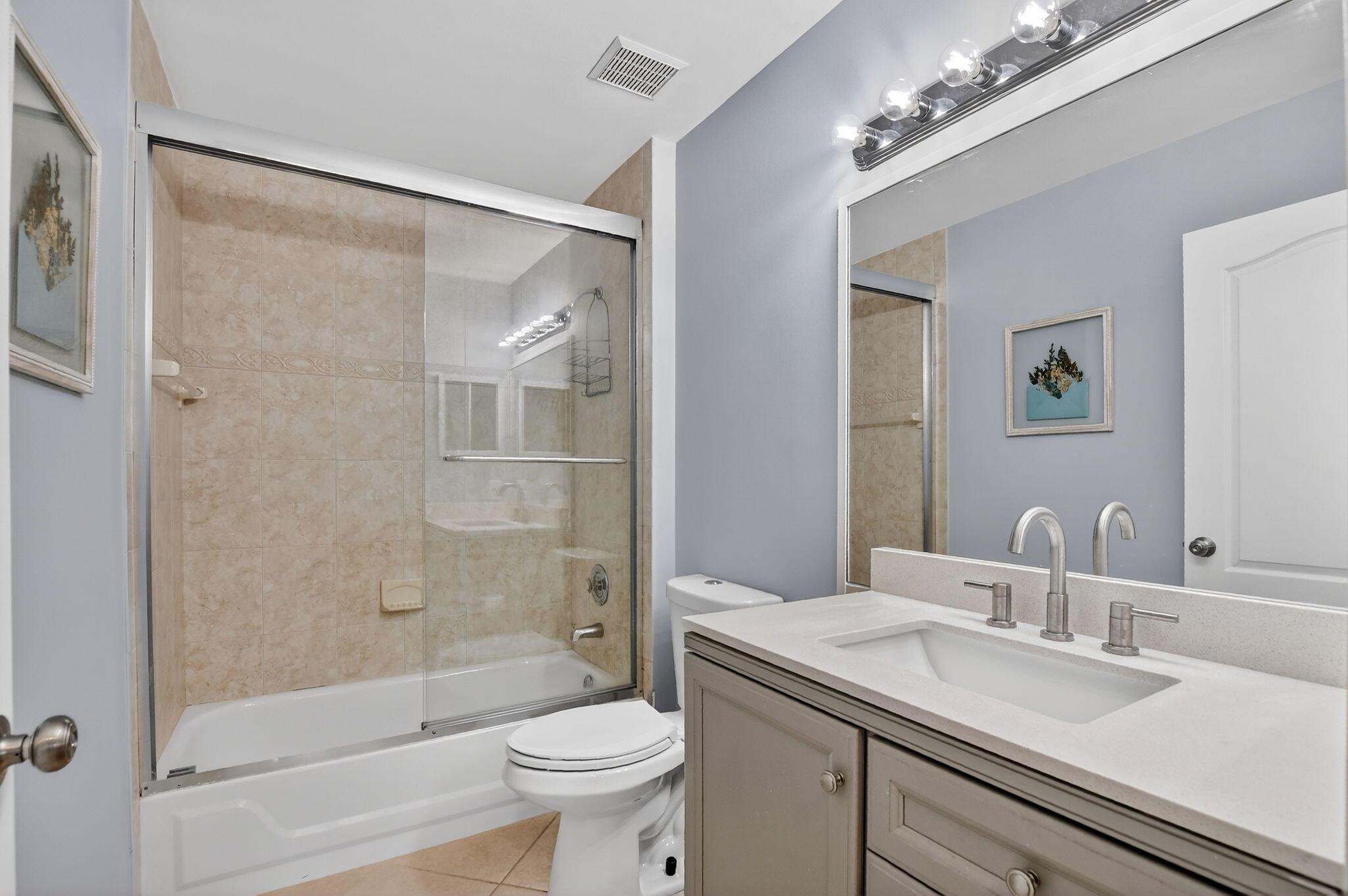 LAKES AT BOCA RATON PAR E - Residential