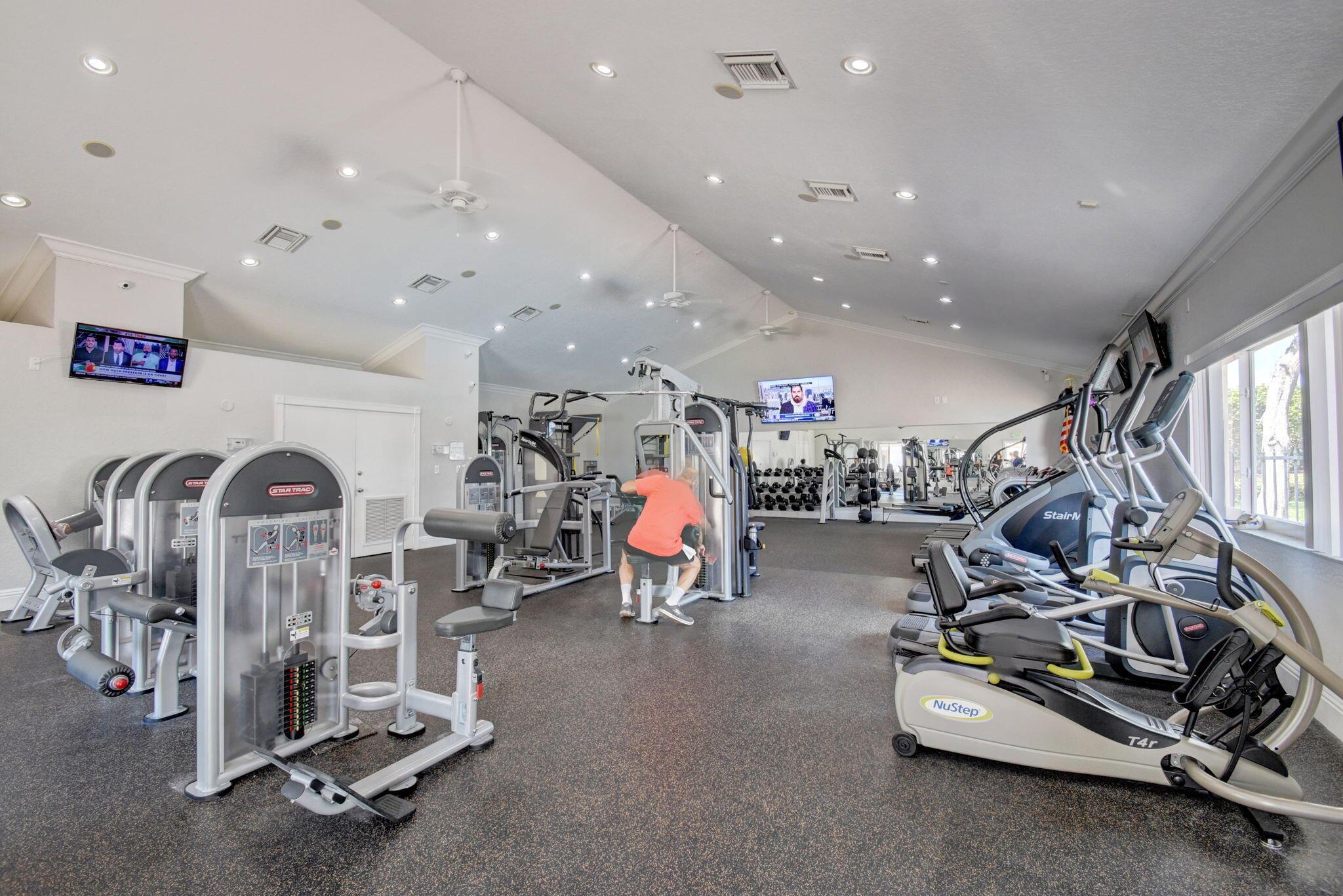 LAKES AT BOCA RATON PAR E - Residential