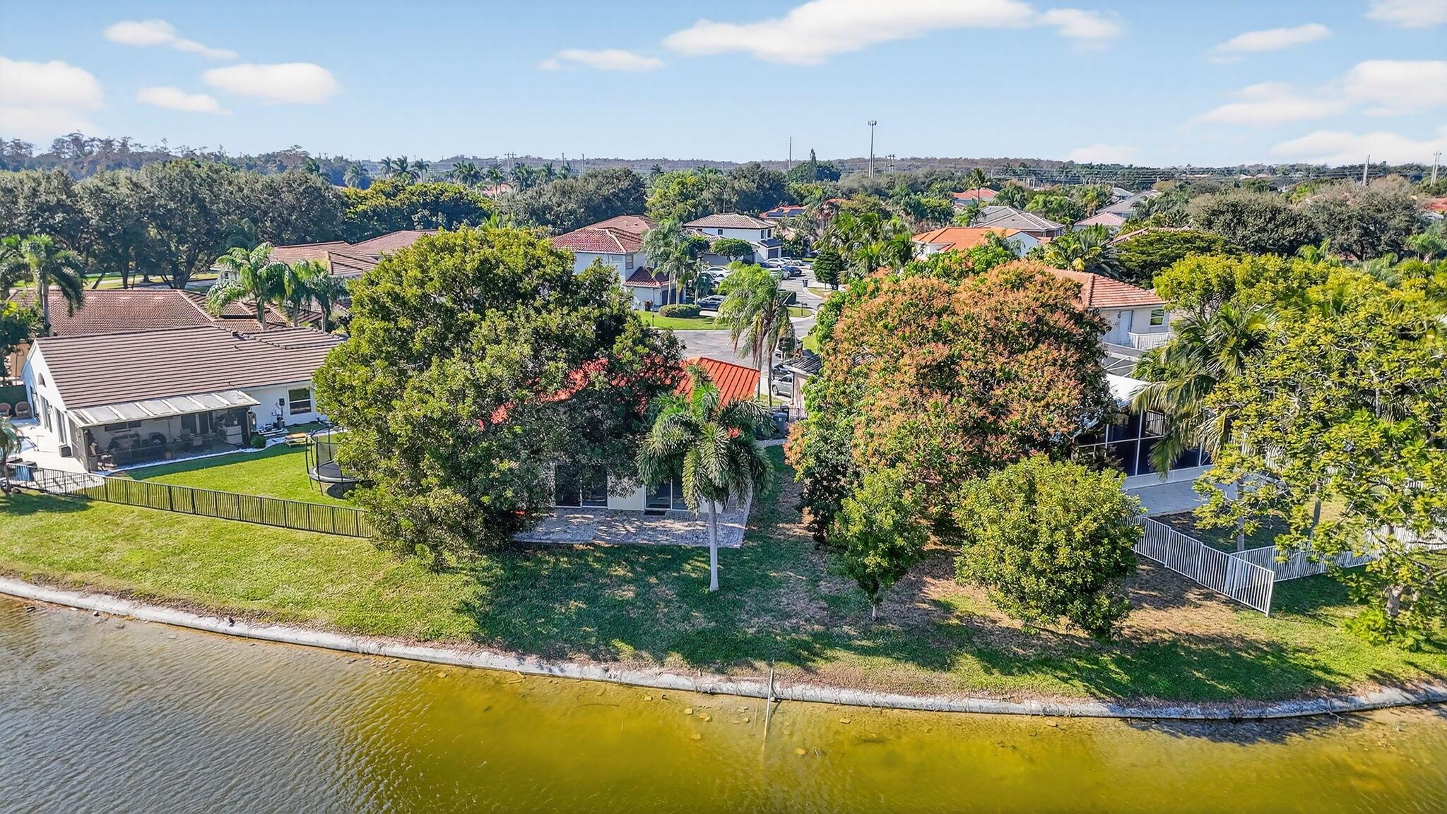LAKES AT BOCA RATON PAR E - Residential