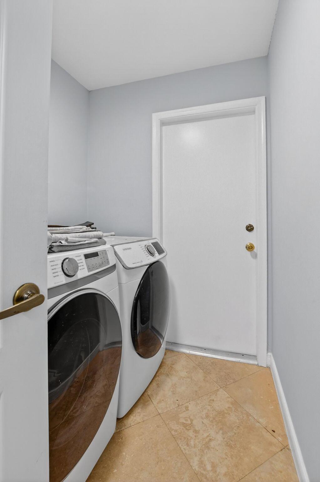 LAKES AT BOCA RATON PAR E - Residential