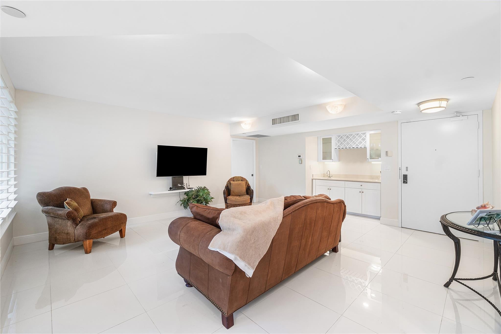 100 SE 5th Avenue 110