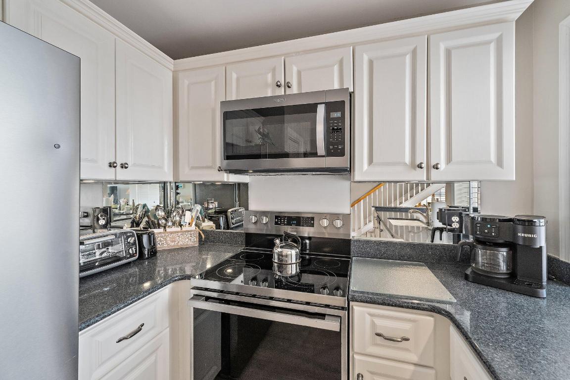 JUPITER BAY ONE THRU SIX CONDO - Residential Lease