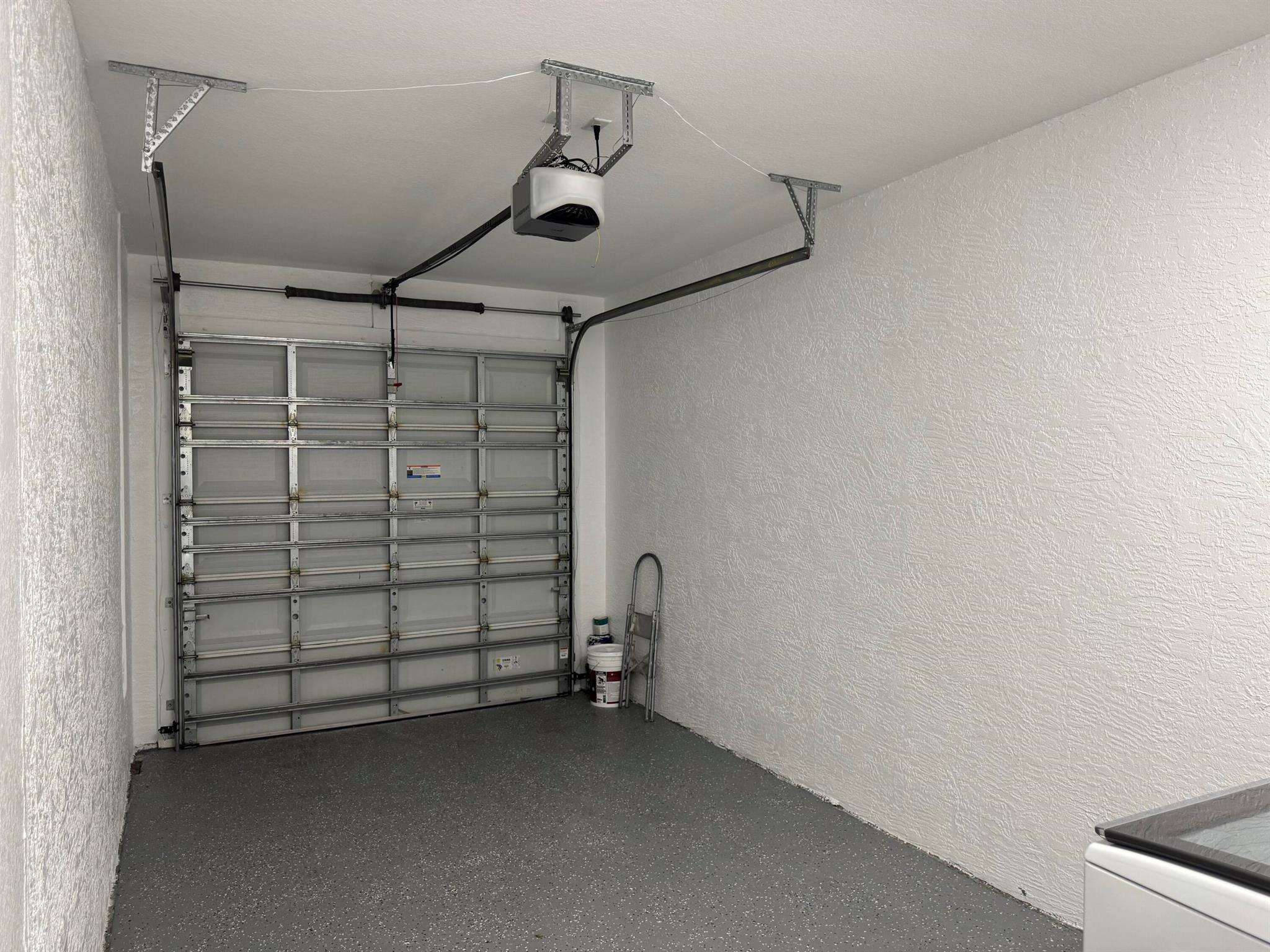 PINEAPPLE VILLAGE 2 - Residential Lease