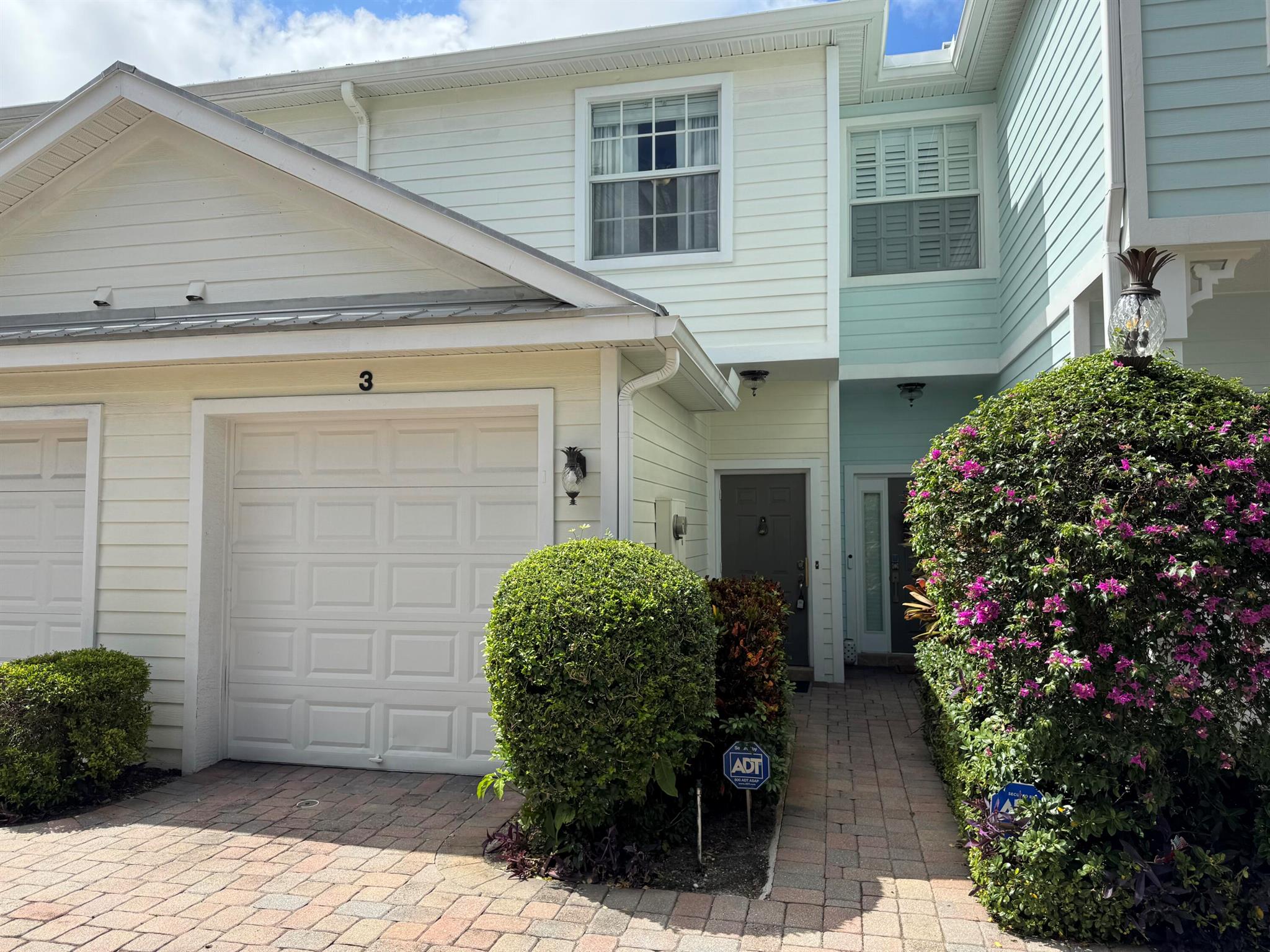 PINEAPPLE VILLAGE 2 - Residential Lease