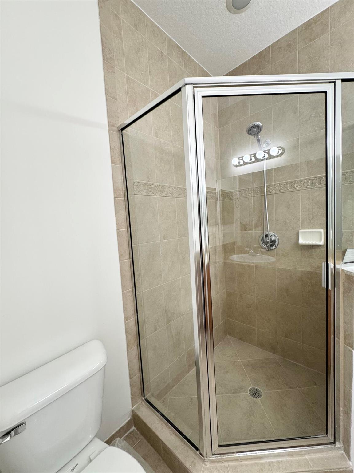 PINEAPPLE VILLAGE 2 - Residential Lease