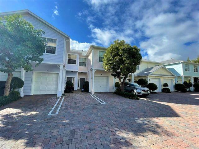 PINEAPPLE VILLAGE 2 - Residential Lease