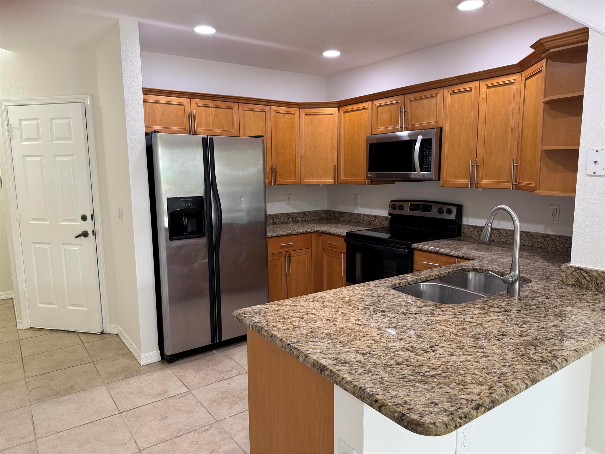 PINEAPPLE VILLAGE 2 - Residential Lease