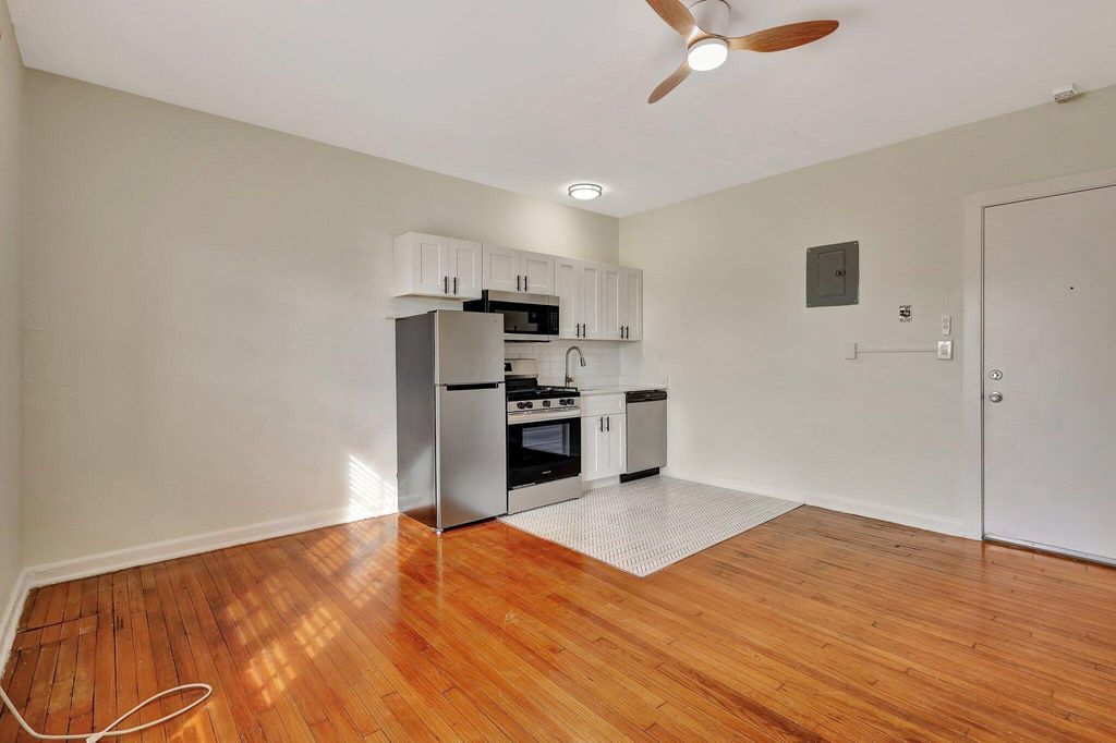 Photo of 623 Park Place #14, West Palm Beach, FL 33401 (MLS # R11036776)