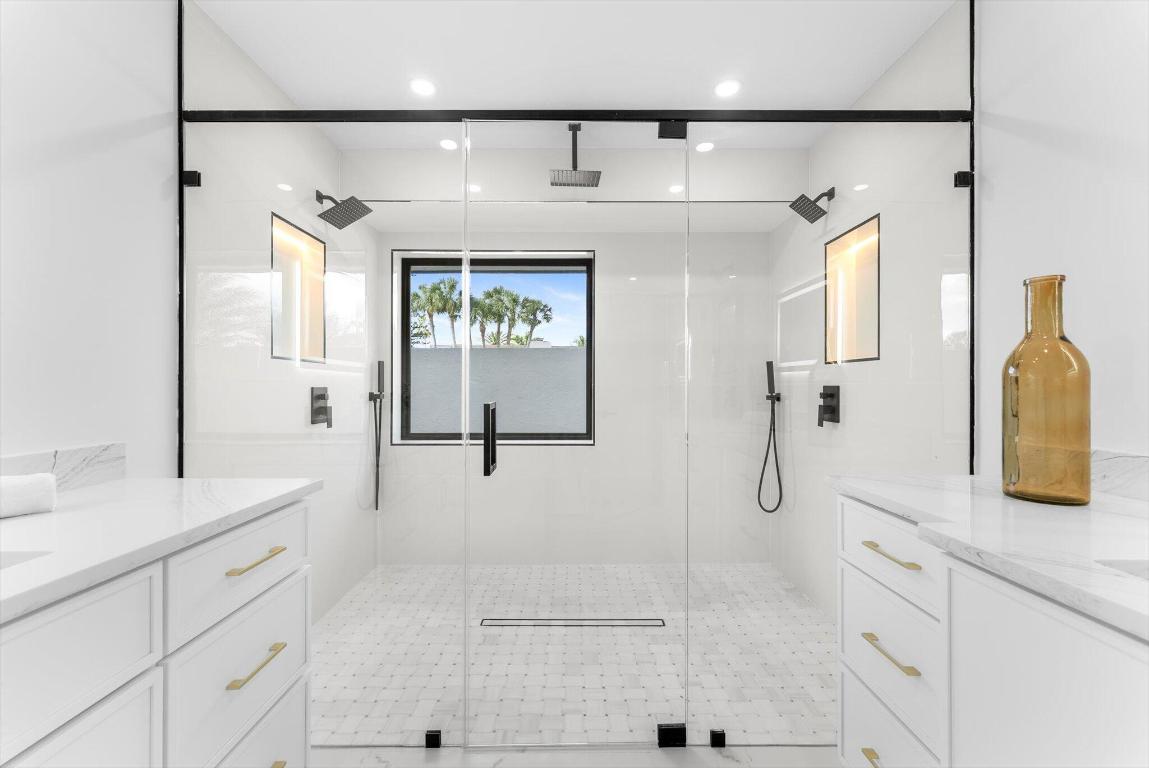 SAILBOAT POINT OF WELLINGTON - Residential