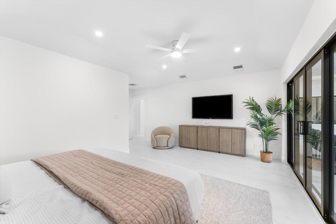 SAILBOAT POINT OF WELLINGTON - Residential