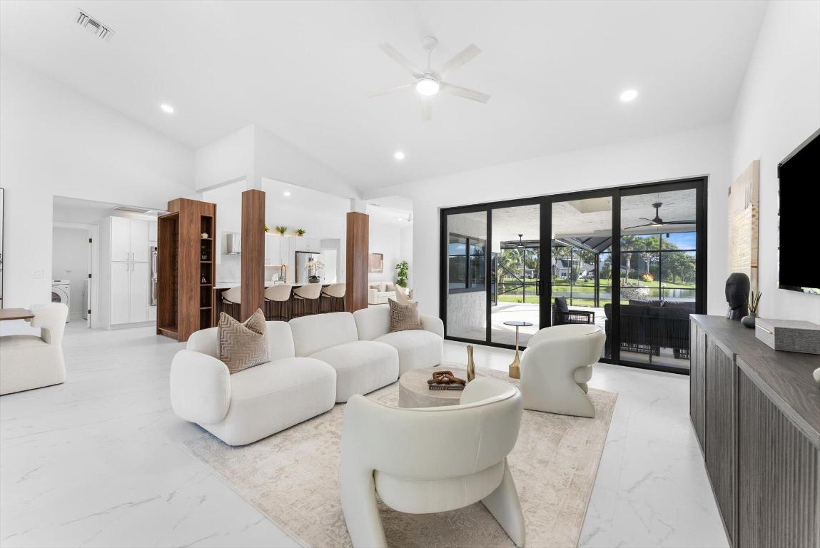 SAILBOAT POINT OF WELLINGTON - Residential