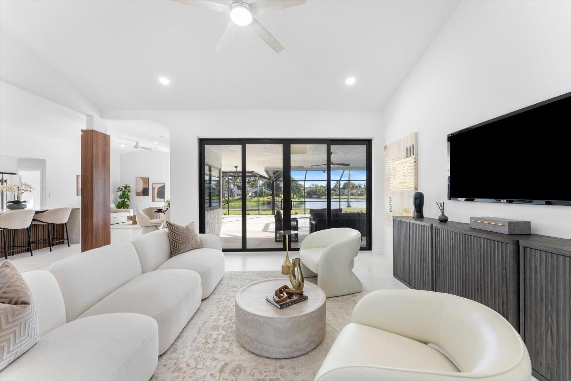 SAILBOAT POINT OF WELLINGTON - Residential