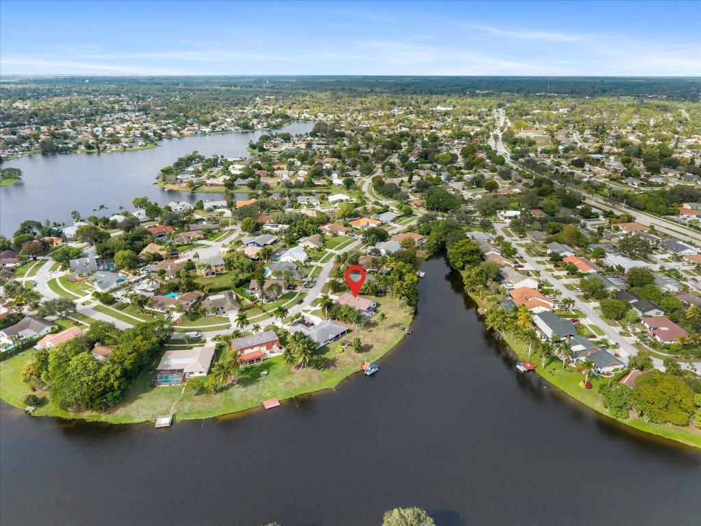 SAILBOAT POINT OF WELLINGTON - Residential