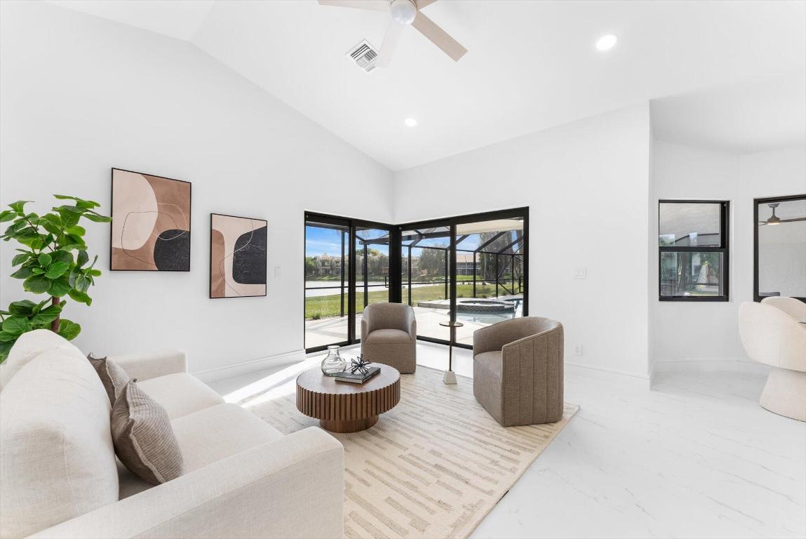 SAILBOAT POINT OF WELLINGTON - Residential