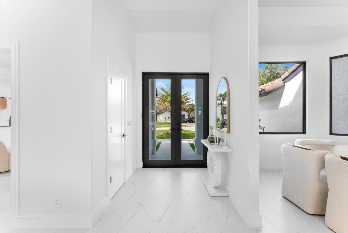 SAILBOAT POINT OF WELLINGTON - Residential