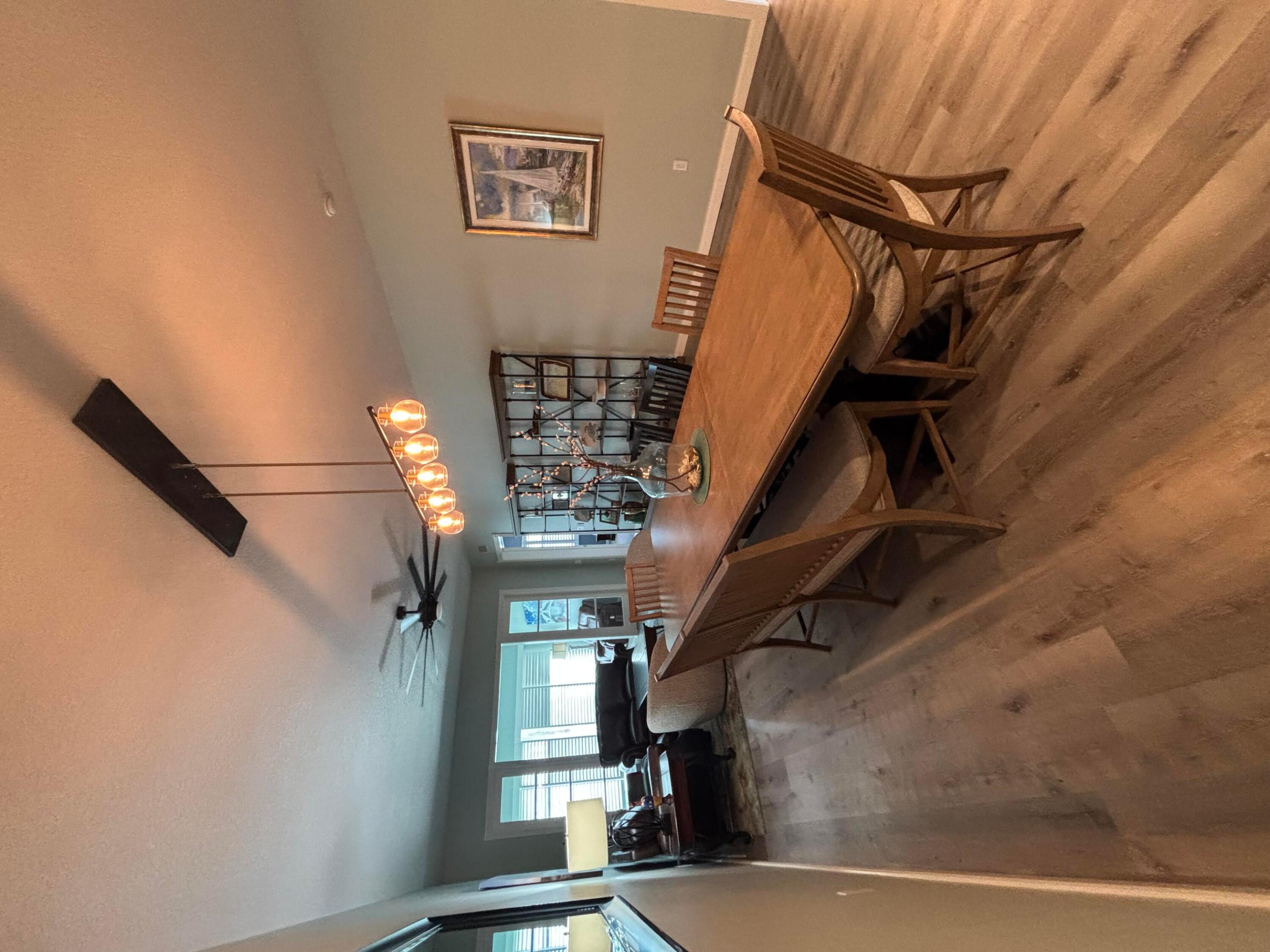 HARBOUR ISLE WEST - Residential