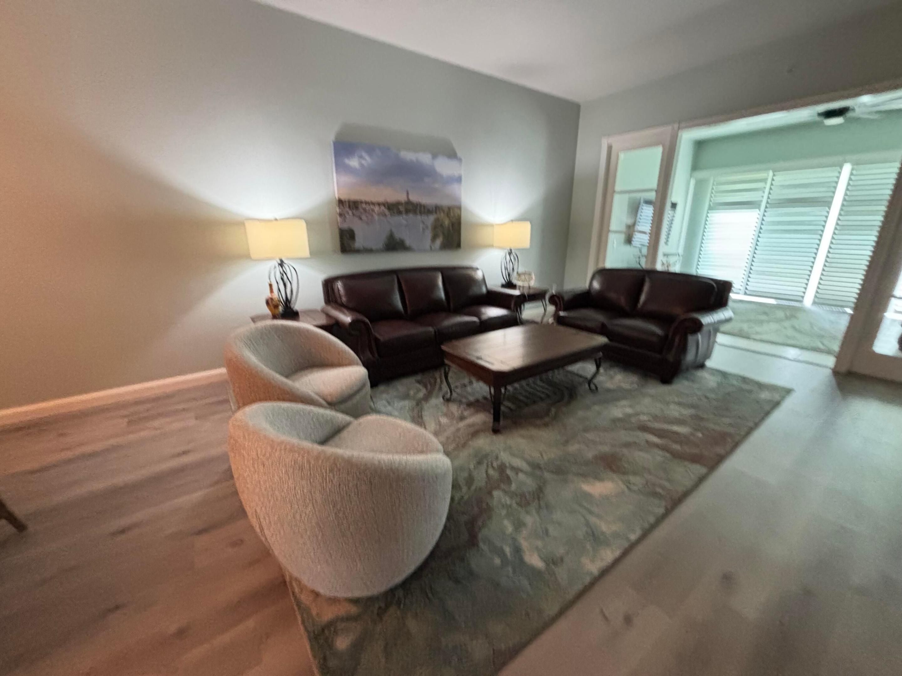 HARBOUR ISLE WEST - Residential