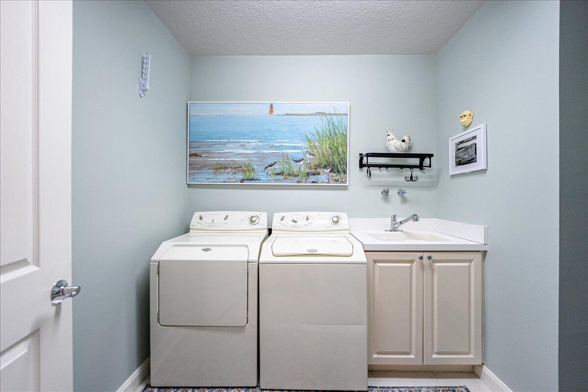 HARBOUR ISLE WEST - Residential
