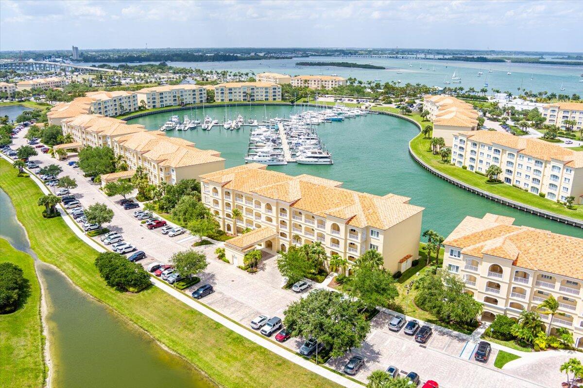 HARBOUR ISLE WEST - Residential