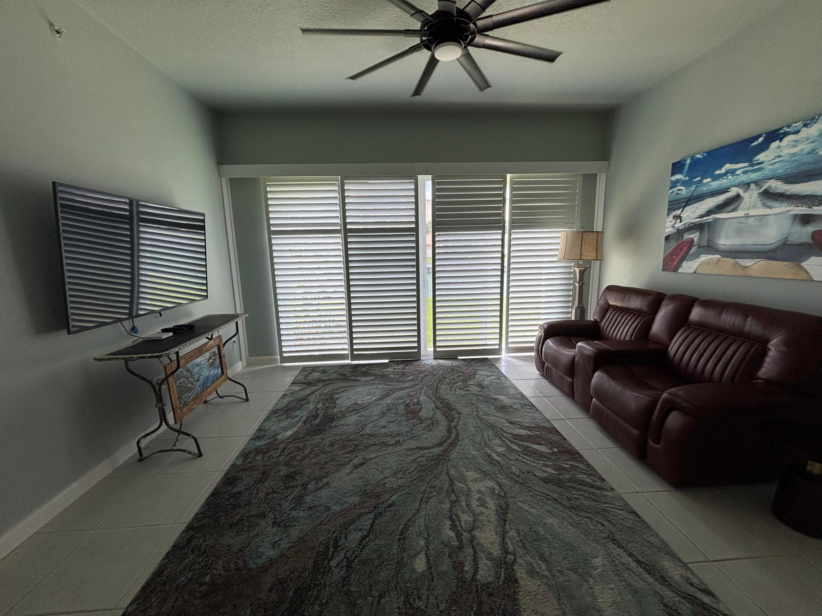 HARBOUR ISLE WEST - Residential
