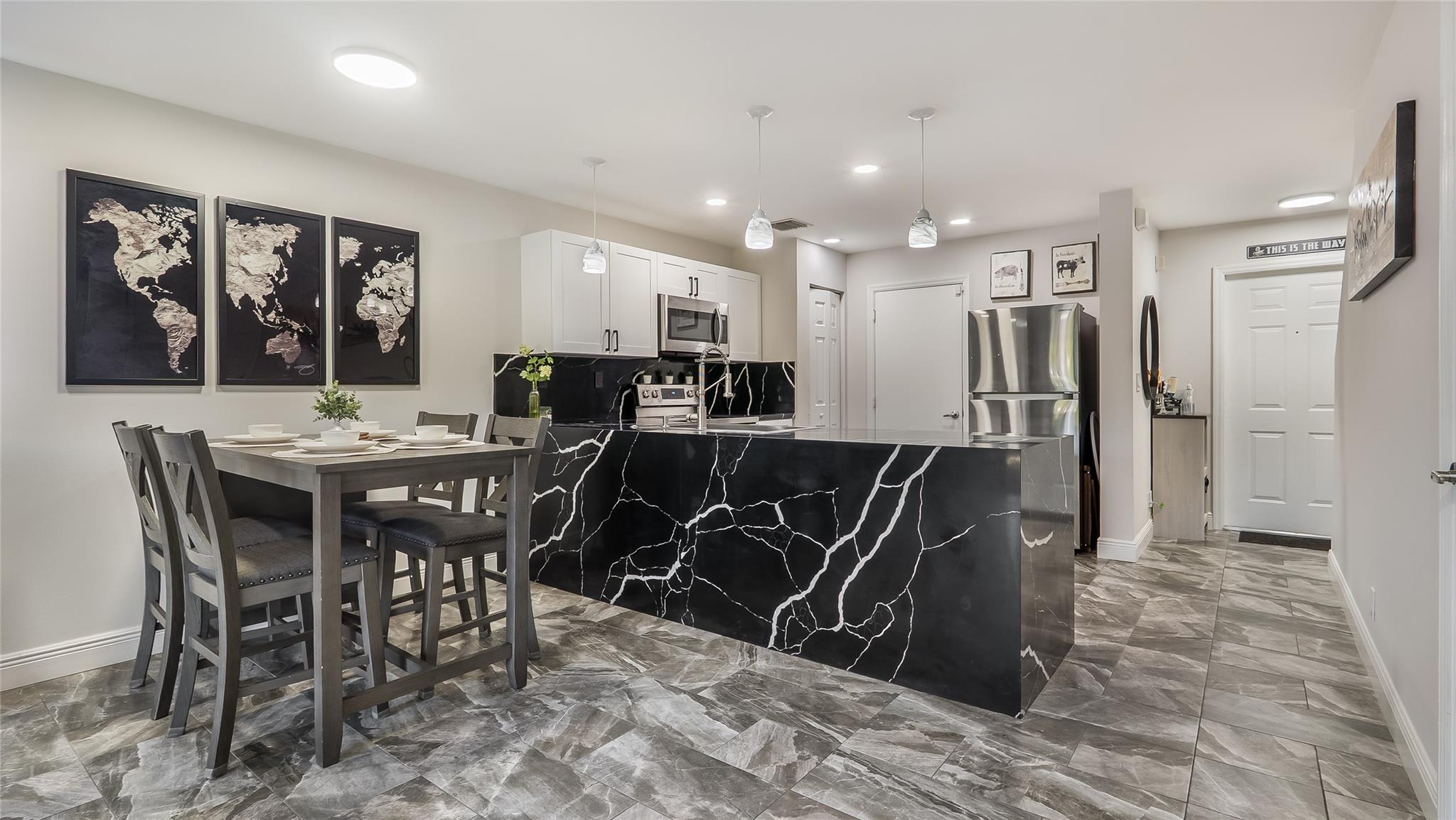 8532 W Southgate Shores Cir 8532