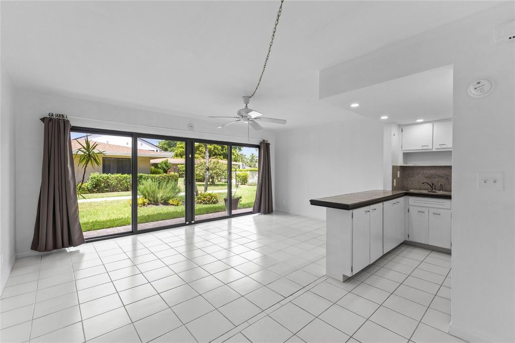 Photo of 3208 SE 11th Street #104, Pompano Beach, FL 33062 (MLS # F10518488)