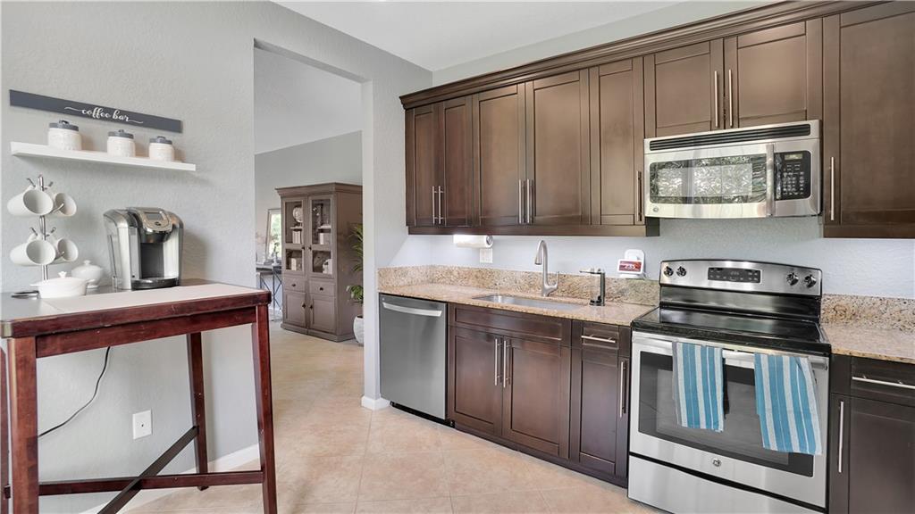 COLONY LAKE REPL NO 1 - Residential