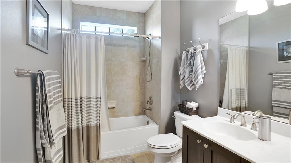 COLONY LAKE REPL NO 1 - Residential