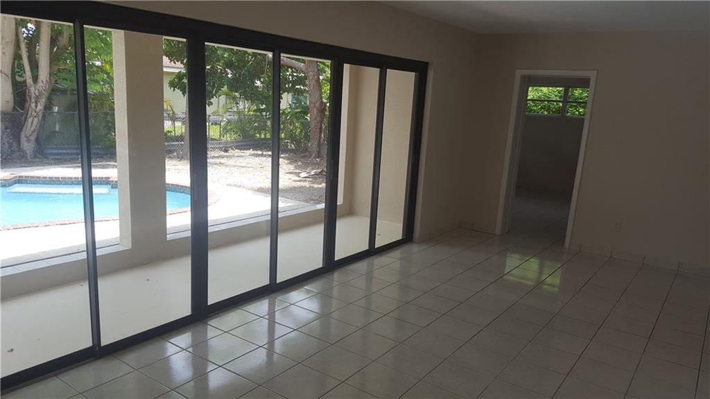 Pine Tree Manor Sec 01 - Residential