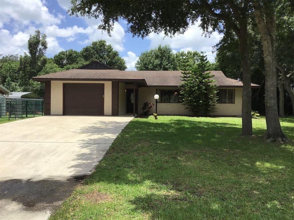 Photo of 5309 Hummingbird Way, Fort Pierce, FL 34951 (MLS # R10730367)