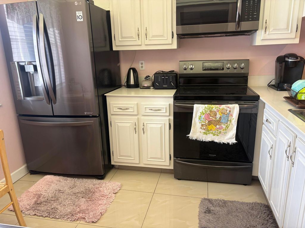 Photo of 4602 Martinique Way #H2, Coconut Creek, FL 33066 (MLS # R11167041)