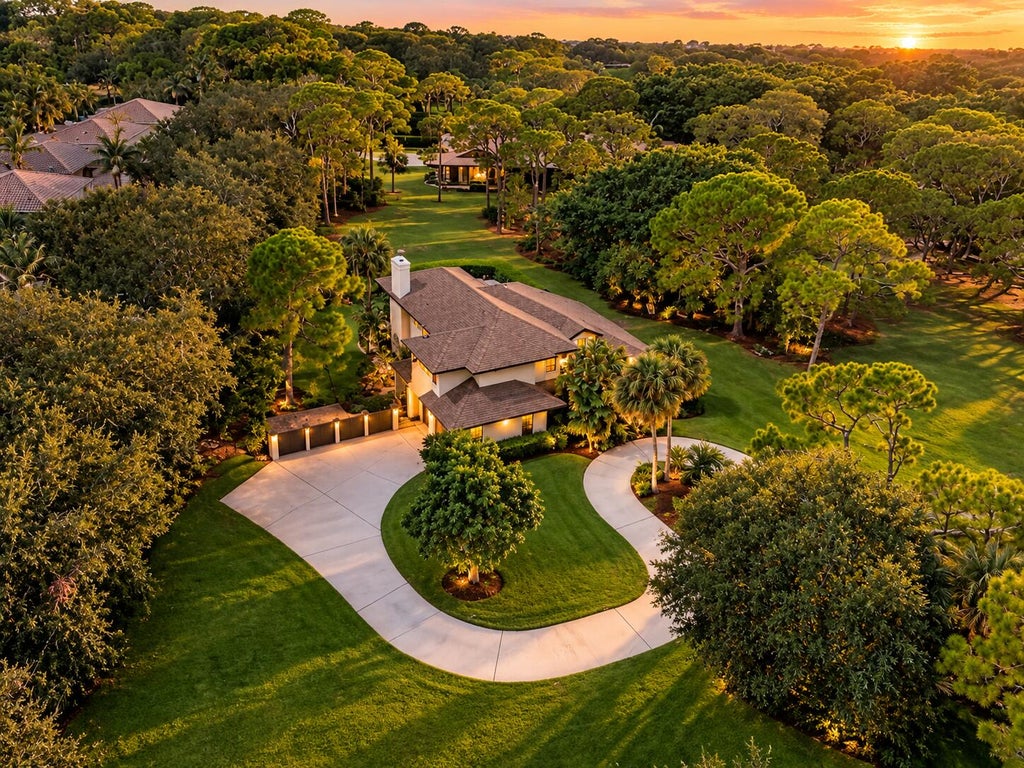 Photo of 4838 CHARLTON Way, Delray Beach, FL 33445 (MLS # B26091409)