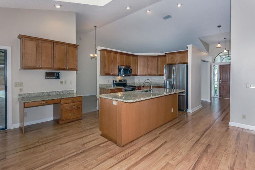 Photo of 18654 Lake Bend Drive, Jupiter, FL 33458 (MLS # B26006948)