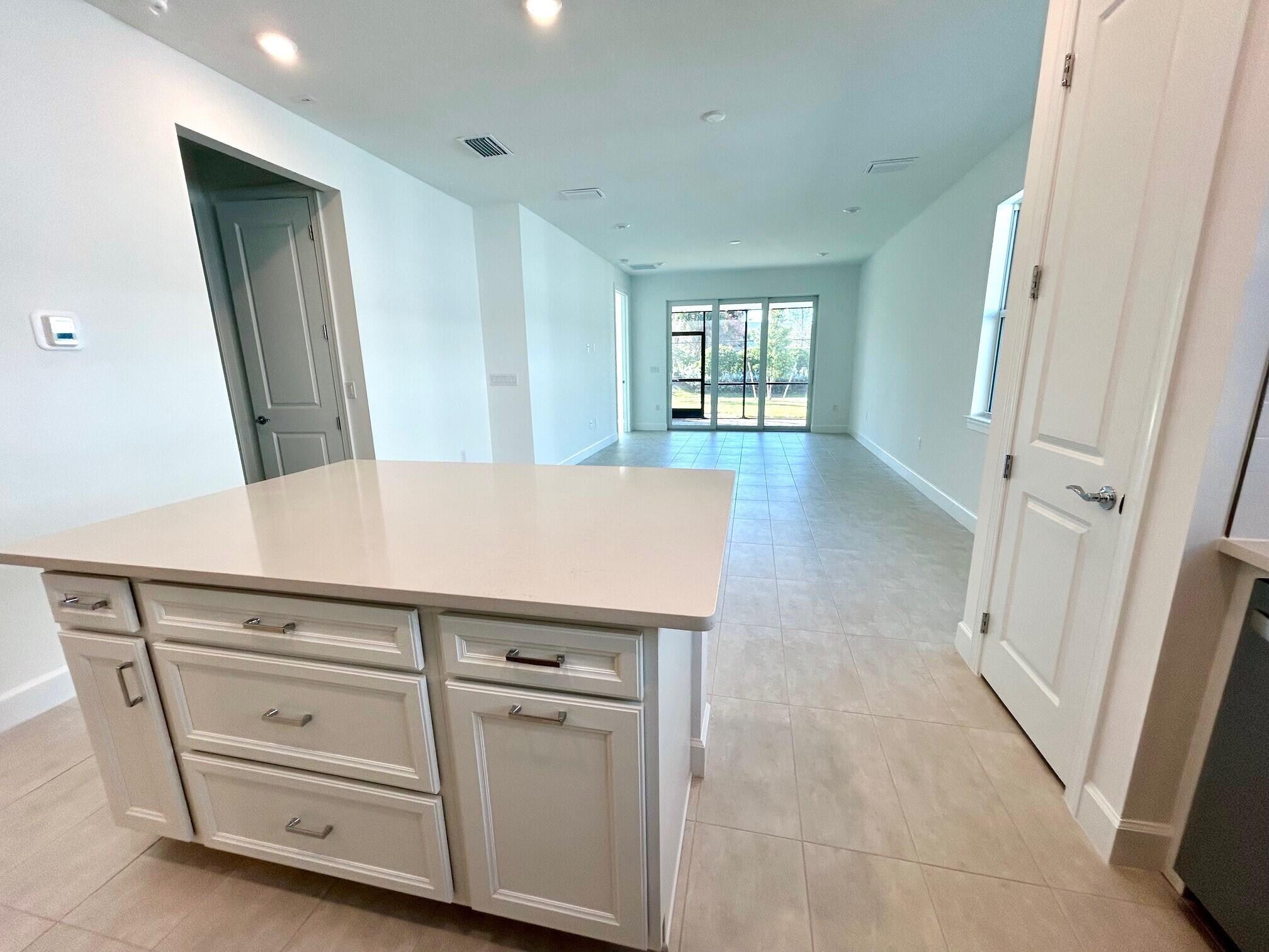 COSTA POINTE - Residential