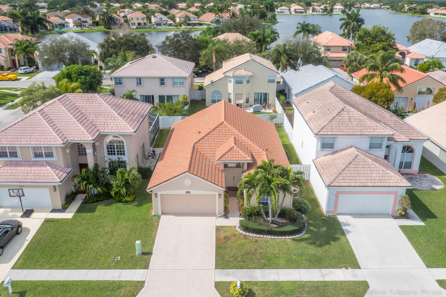 LAKE CHARLESTON - Residential