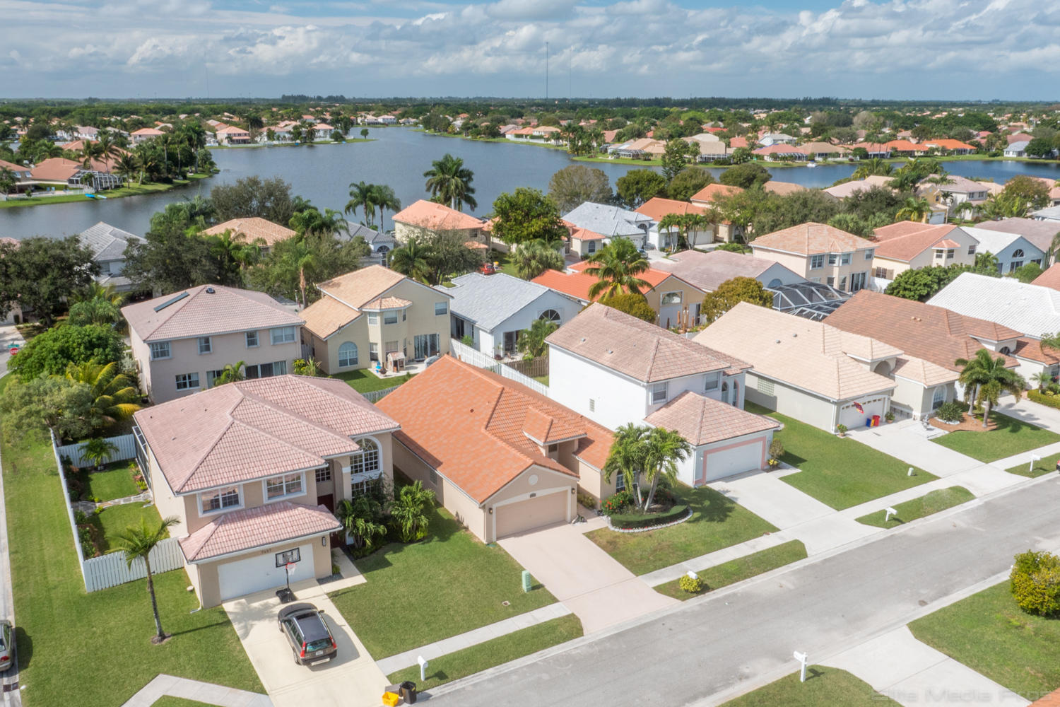 LAKE CHARLESTON - Residential