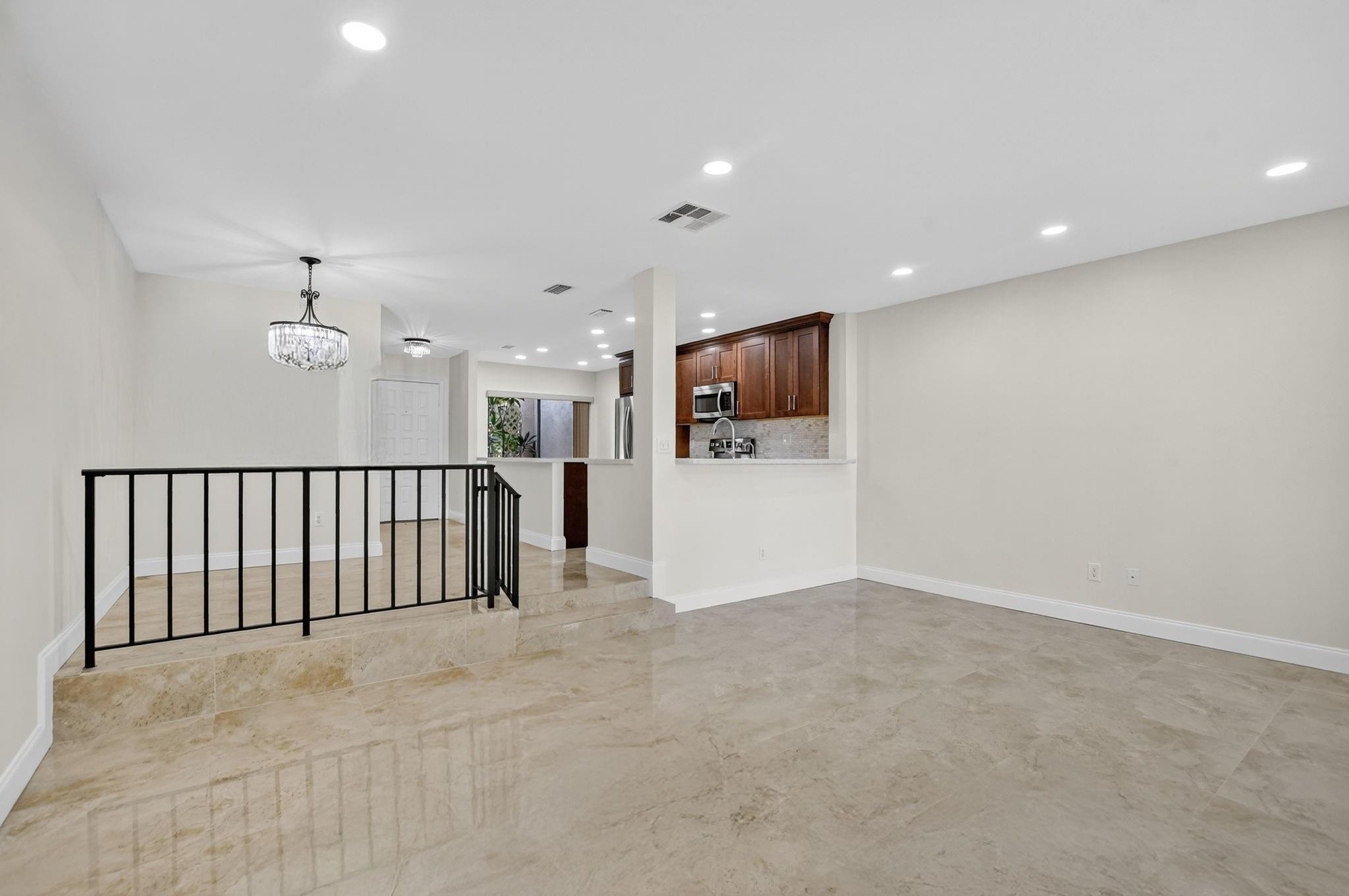 VISTAS OF BOCA LAGO CONDO - Residential Lease