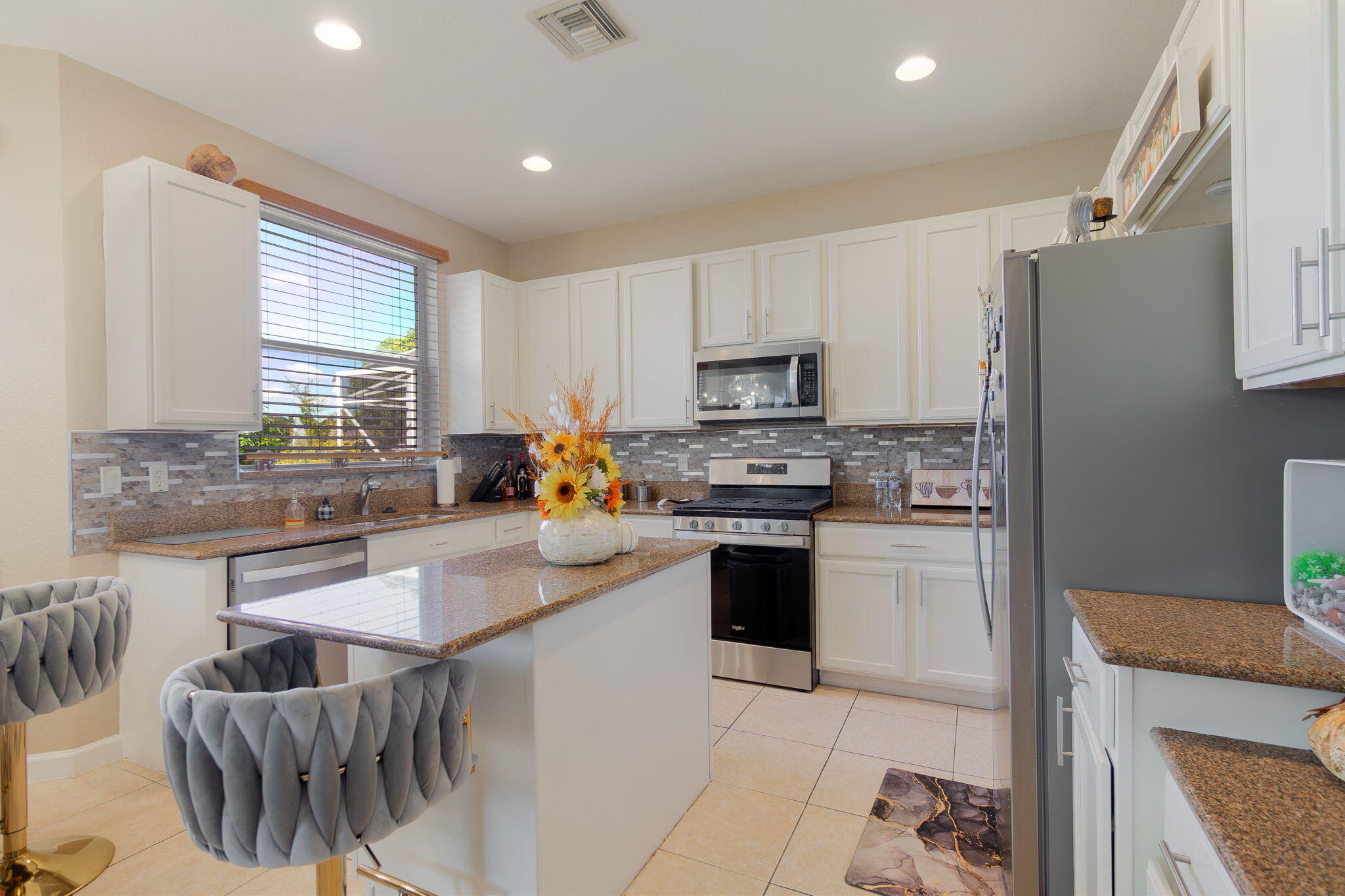 HAMILTON BAY - Residential