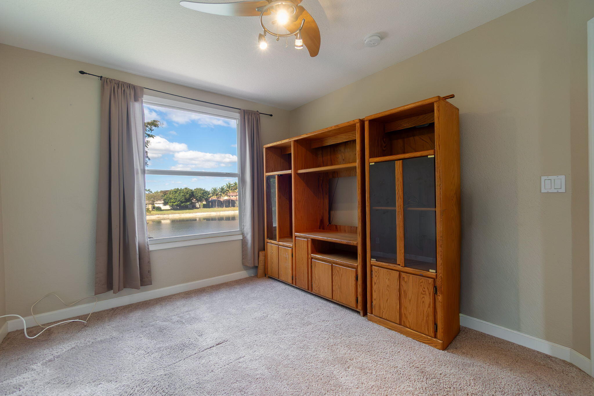 HAMILTON BAY - Residential