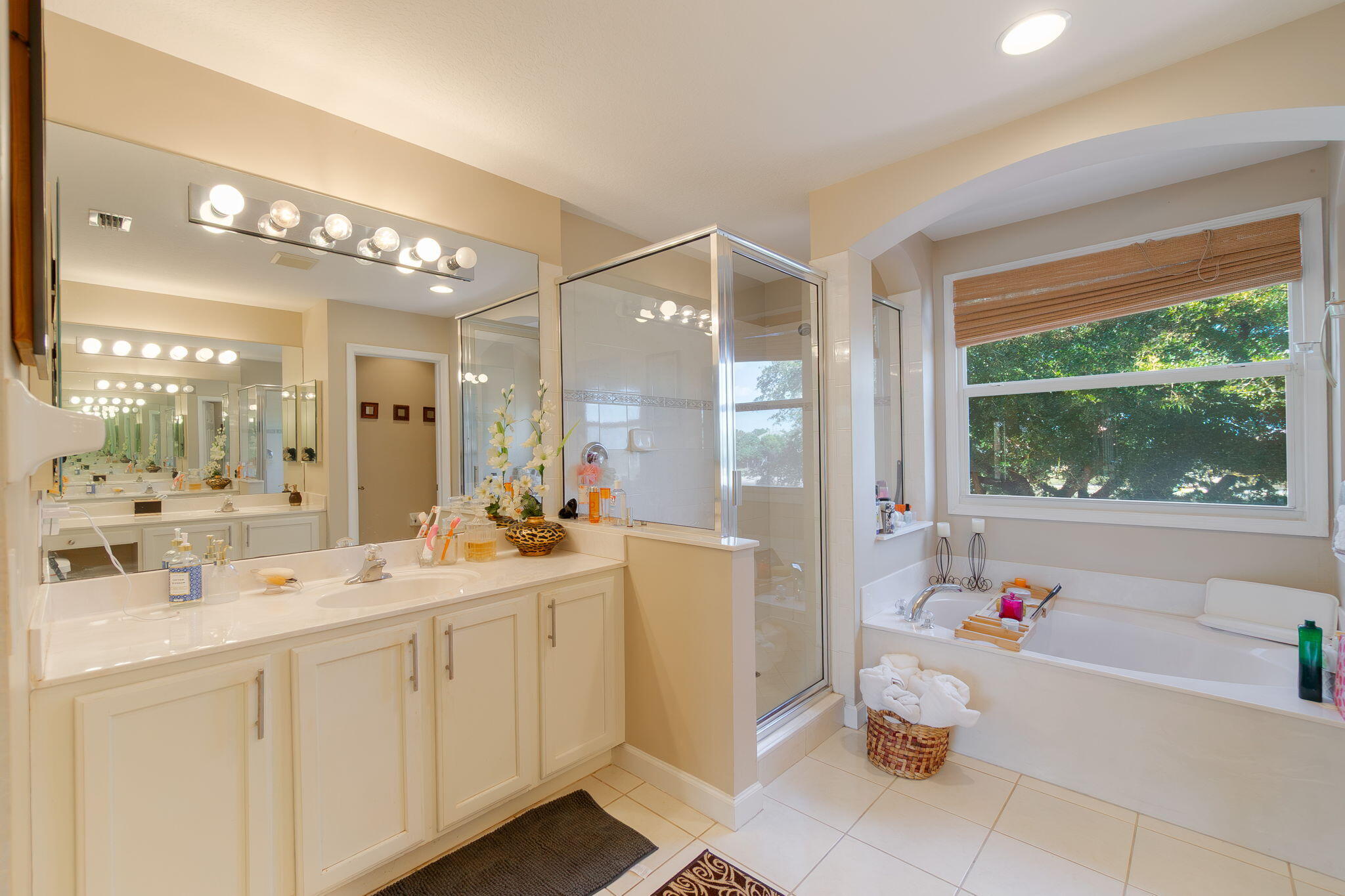 HAMILTON BAY - Residential