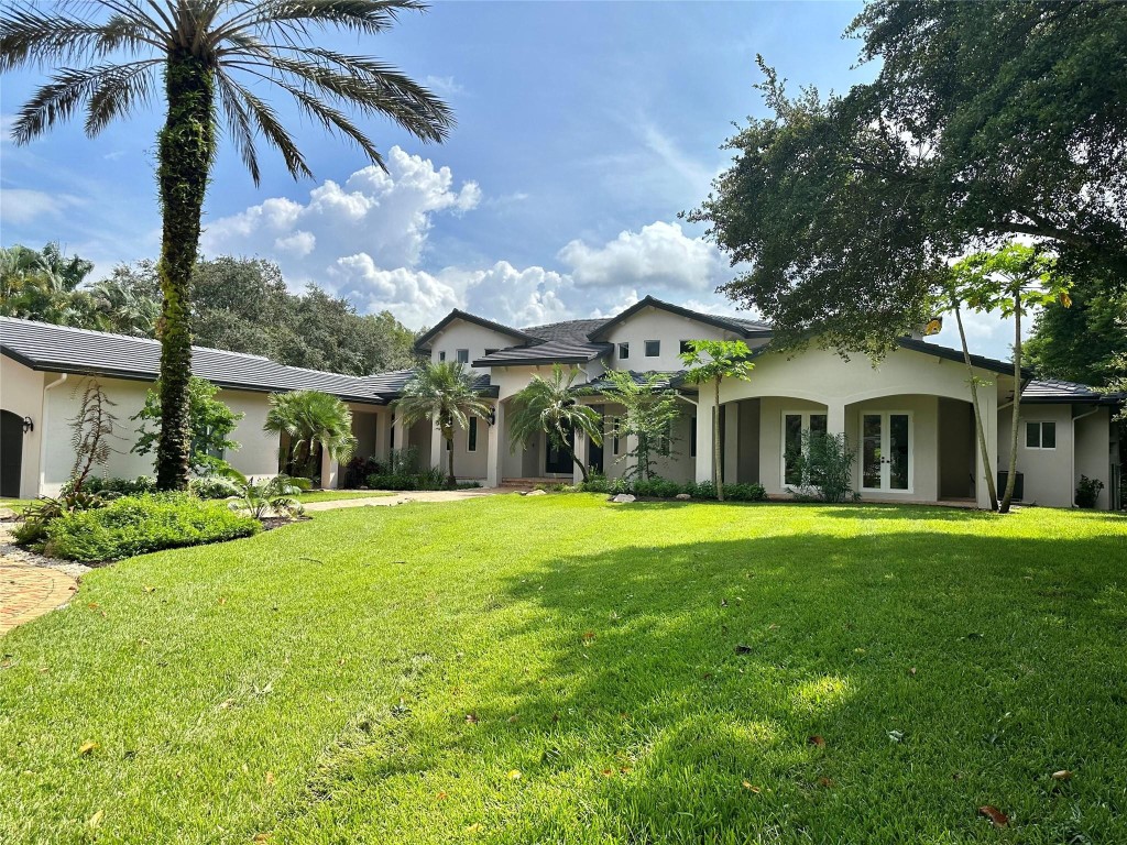 SUNSHINE RANCHES - Residential