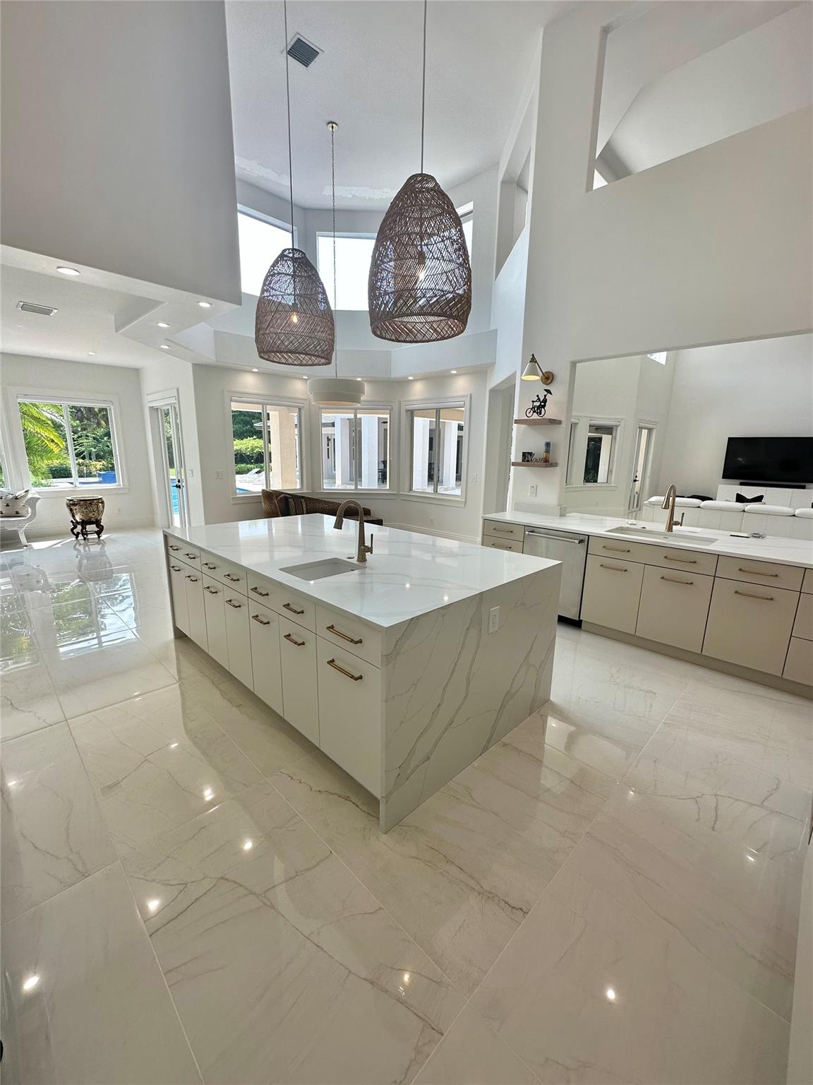 SUNSHINE RANCHES - Residential