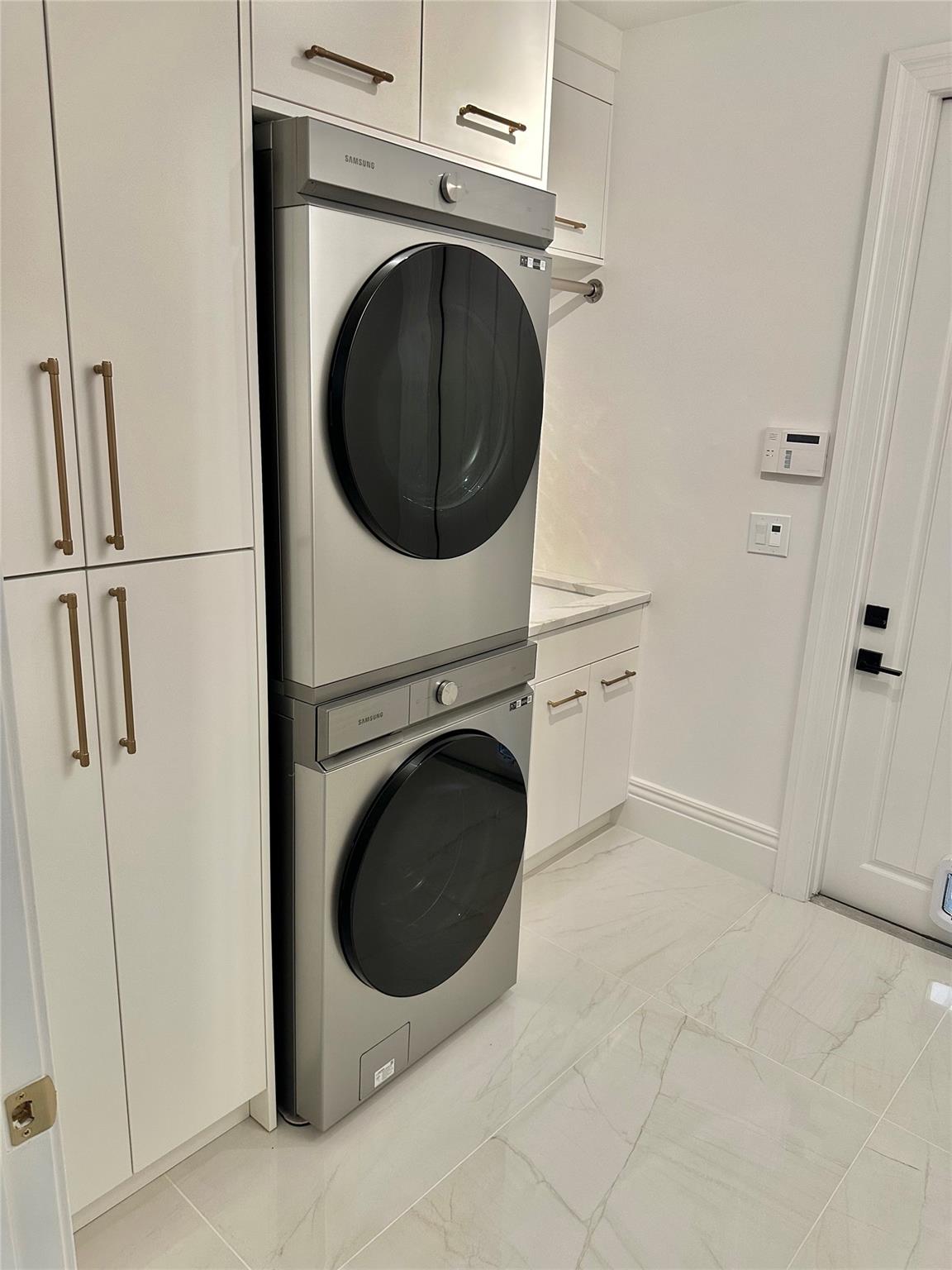 SUNSHINE RANCHES - Residential